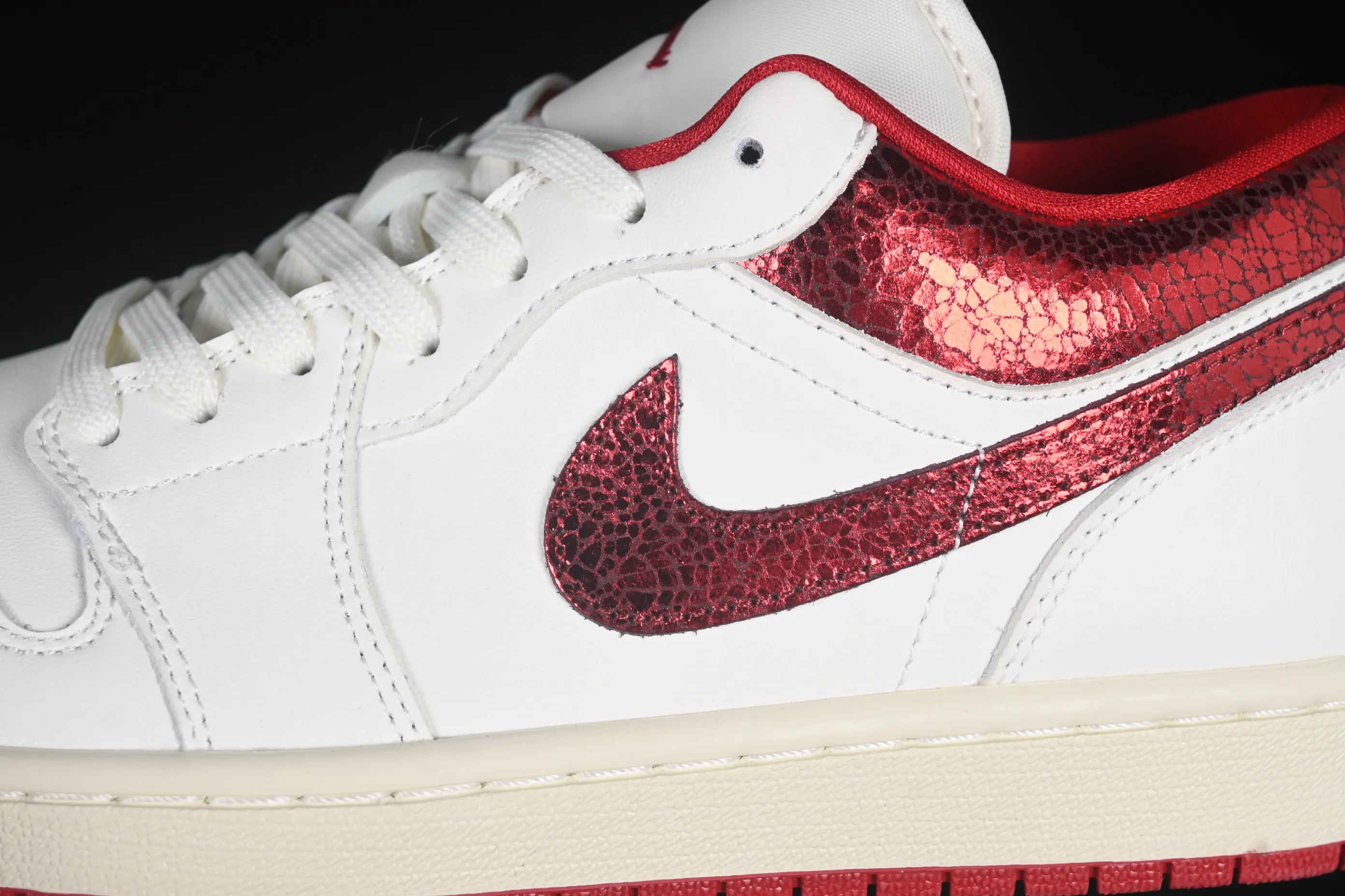 All categories Air Jordan Jordan series basketball shoes Air Jordan 1 Low Air Jordan 1 Low AJ1 Joe 1 white and red low-top cultural and casual sneakers HJ9338-106
